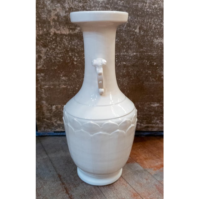 Chinoiserie 20th Century Chinese Chinoiserie Republic Period Blanc De Chine Vase, Dehua Kiln For Sale - Image 3 of 15