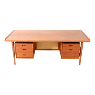 Mid-Century Modern Teak Executive Desk 207 by Arne Vodder for Sibast, 1960s For Sale