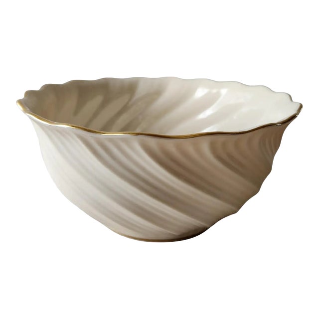 Late 20th Century Sophisticated Vegetable Bowl Gold Trim by Lenox For Sale