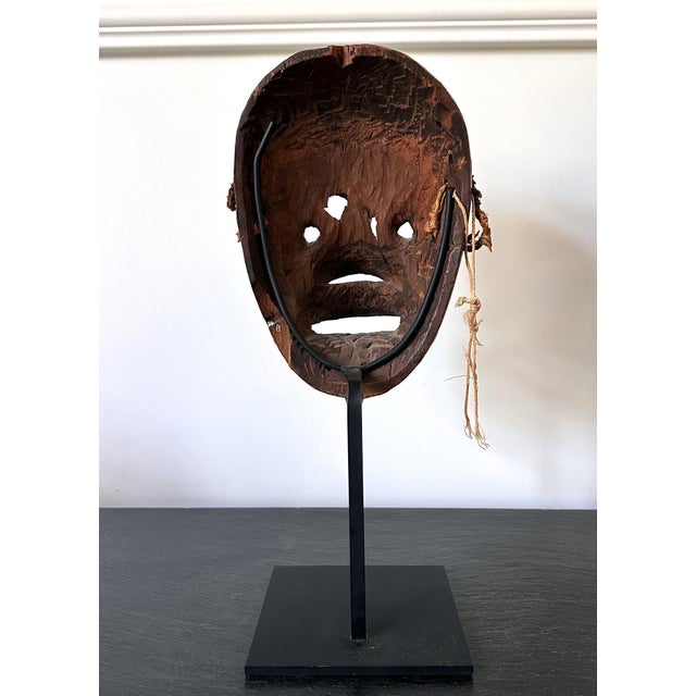 Wood Guere Mask from Cote d'Ivoire Africa with Sotheby's Sticker For Sale - Image 7 of 17