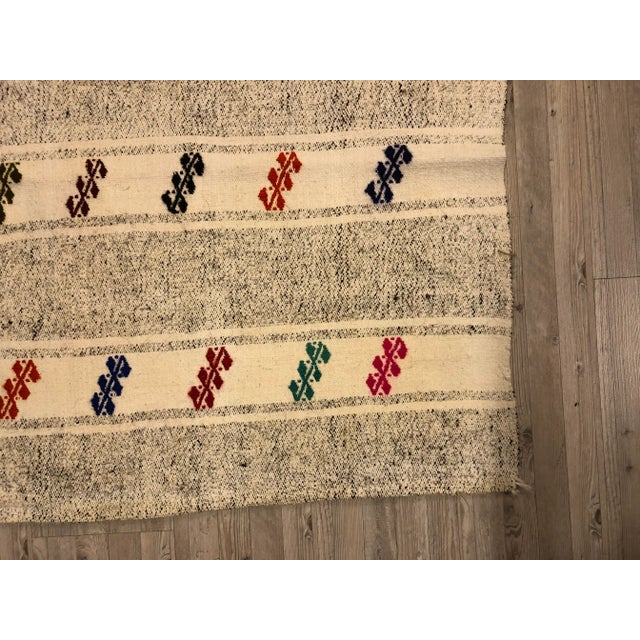 Gray Vintage Bohemian White Handmade Wool Runner - 2′7″ × 6′9″ For Sale - Image 8 of 10