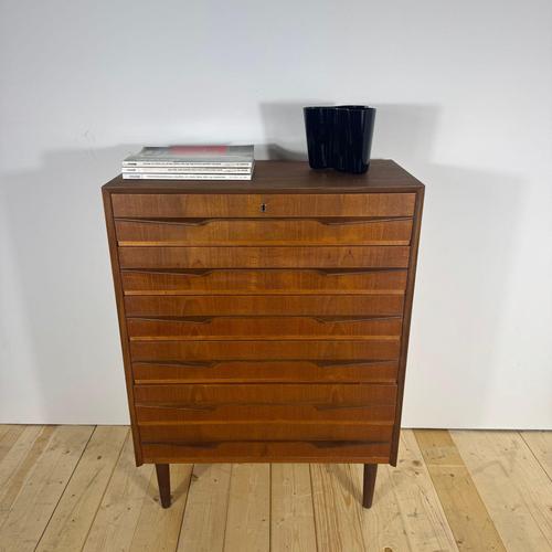 Brown Mid-Century Modern Danish Teak Chest of Drawers, 1960s For Sale - Image 8 of 9