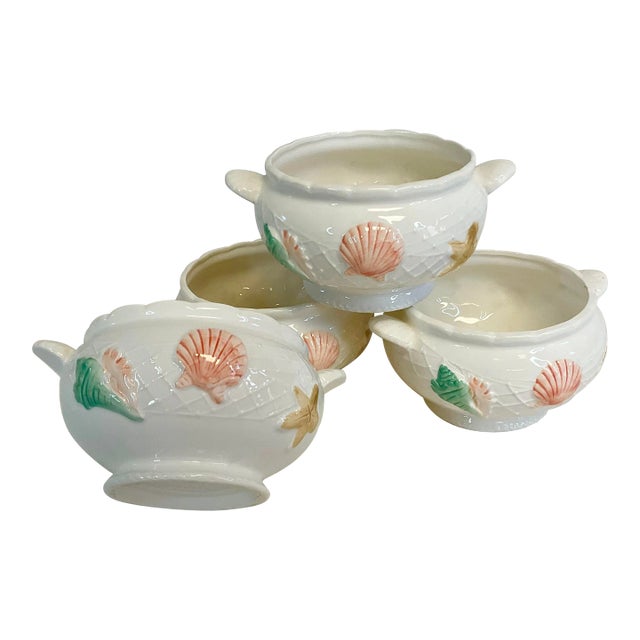 Vintage Coastal Chic Seashell Motif Ceramic Soup Bowls - Set of 4 For Sale