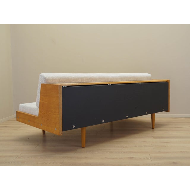 1960s Danish Oak Sofa by Hans J. Wegner for Getama, 1960s For Sale - Image 5 of 18