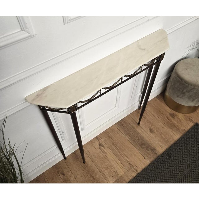 White Mid-Century Modern Italian Brass Console Table with White Marble Top, 1950s For Sale - Image 8 of 11