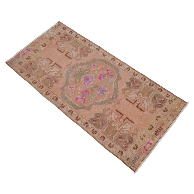 Textile 1960s Low Pile Hand Knotted Turkish Small Rug Faded Mat Accent Rug - 21'' X 45'' For Sale - Image 7 of 16