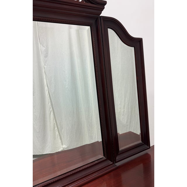 Wood Thomasville Mahogany Chippendale Style Tri-Fold Dresser Mirror For Sale - Image 7 of 11