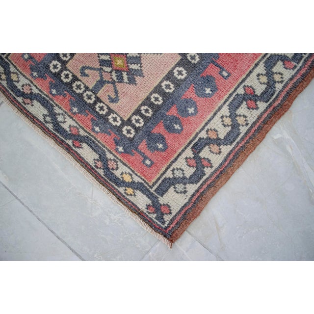 Salmon 1970s Hand Knotted Door Mat, Entryway Rug, Bath Mat, Kitchen Decor, Small Rug, Turkish Rug - 1′10″ × 3′10″ For Sale - Image 8 of 13