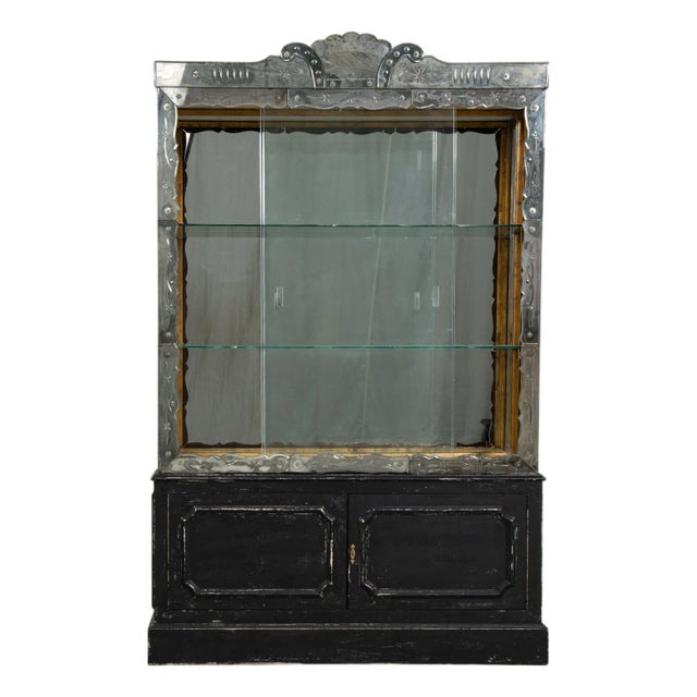 Venetian Vitrine For Sale