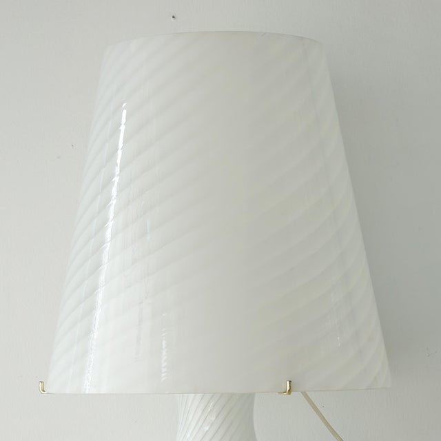 White XL Vetri Murano Glass Lamp For Sale - Image 8 of 13