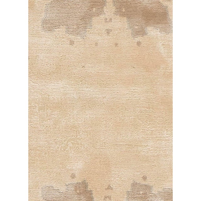 Contemporary Botanic Beige Silk rug by Doris Leslie Blau Size: 3'4" × 5'0" (101 × 152 cm) This beautifully performed pile-...