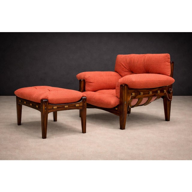 Sergio Rodrigues “Moleca” Lounge Chair with Ottoman in Rosewood & Fabric, Sergio Rodrigues, Brazil, 1963- Lot 214-346A For Sale - Image 4 of 17