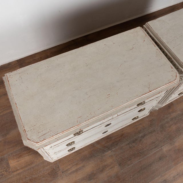 Mid 19th Century 19th Century Swedish Pair of Chest of Drawers For Sale - Image 5 of 17