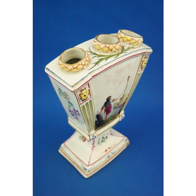 Tulip Vase in Porcelain with Marine Decor from Höchst Manufacture, Germany, 18th Century For Sale - Image 13 of 18