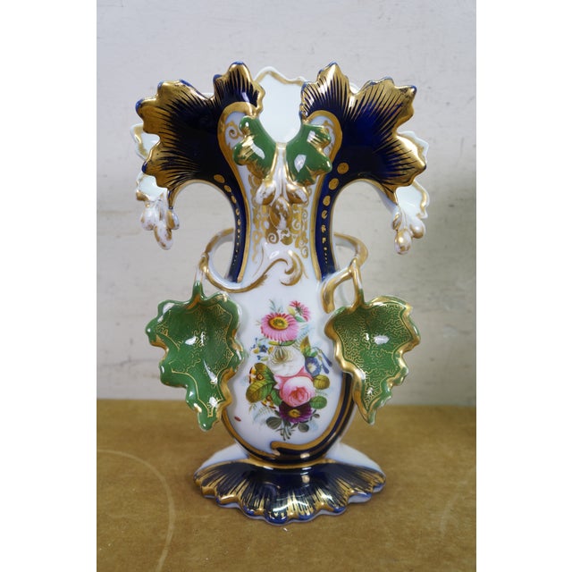 Late 19th Century Pair Antique Old Paris Hand Painted Cobalt Blue Gilt Gold Floral Porcelain Vases For Sale - Image 5 of 18