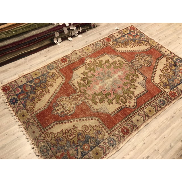 Oushak Handmade Vintage Wool Rug - 4′7″ × 7′2″ For Sale - Image 6 of 11