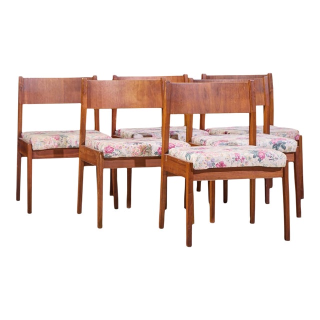 Jens Risom Mid Century Walnut Dining Chairs - Set of 6 For Sale