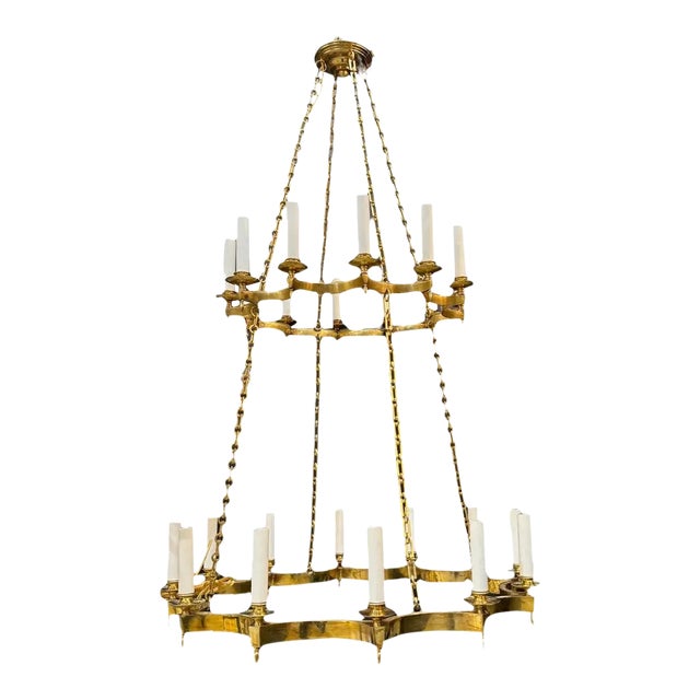 1930 Double Tiers Scalloped Chandelier With 24 Lights For Sale