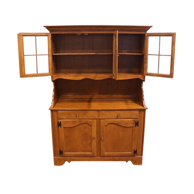 Mid 20th Century Ethan Allen Heirloom Nutmeg Maple Colonial Early American 47" Buffet W. China Hutch 10-6018 / 10-6036 For Sale - Image 5 of 18