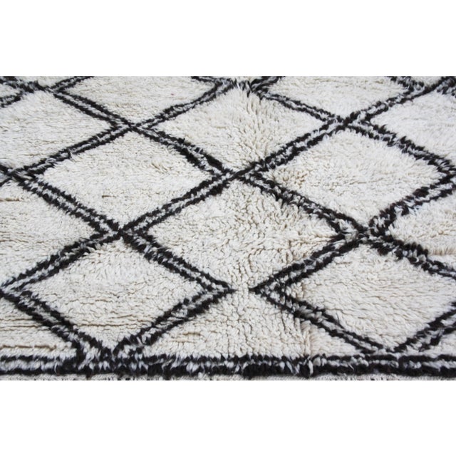 Mid 20th Century Mid 20th Century Vintage Moroccan Rug - 9'6'' X 6'8'' For Sale - Image 5 of 9