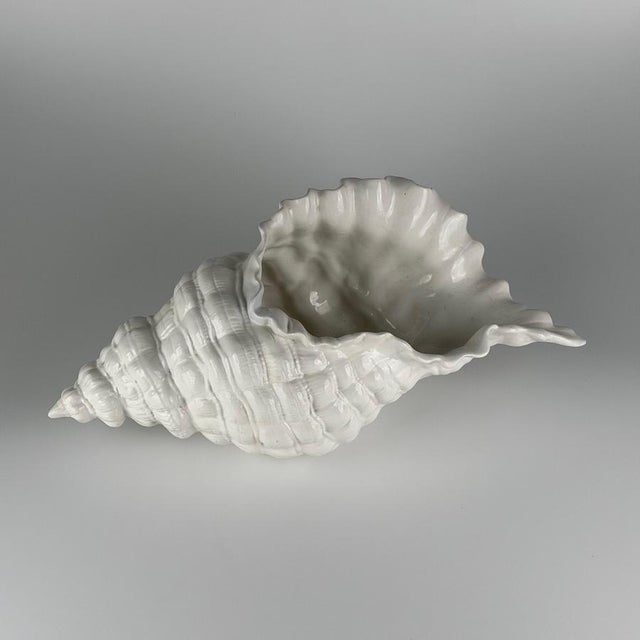 Large White Ceramic Shell Centerpiece by Alberto Smania for Studio Smania, Italy, 1970s For Sale - Image 3 of 12