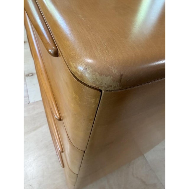 Heywood Wakefield ‘Encore’ Double Dresser Model M524 For Sale - Image 10 of 16