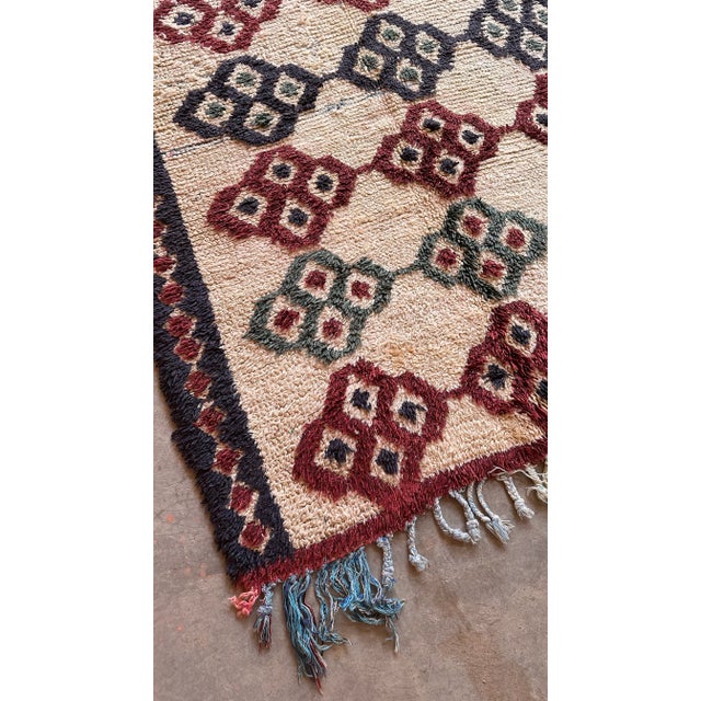 Beige 1980s Geometric Wool Rug - 8.6 X 4.43 Ft For Sale - Image 8 of 12