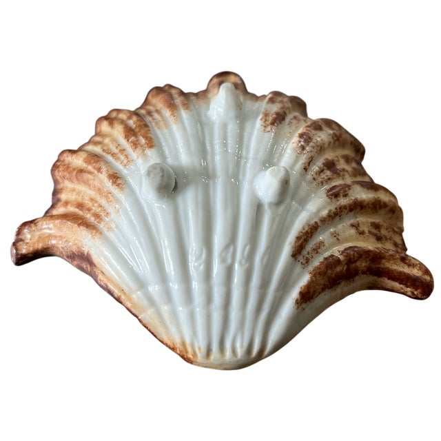 Ceramic Late 19th Century Continental Majolica Scallop Shell Porcelain Bowl For Sale - Image 7 of 11