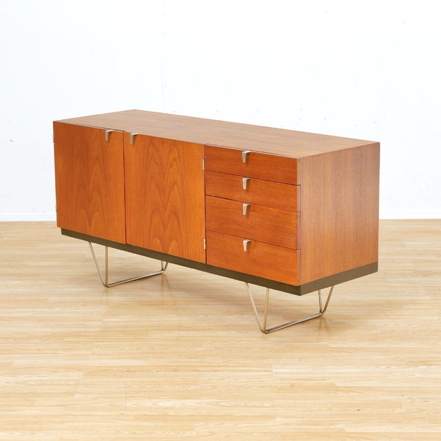 1960s Mid Century Credenza by Stag Furniture For Sale - Image 4 of 14