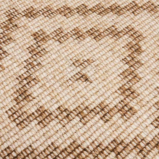 Schumacher Sample - Schumacher Manta Performance Fabric in Birch For Sale - Image 4 of 5