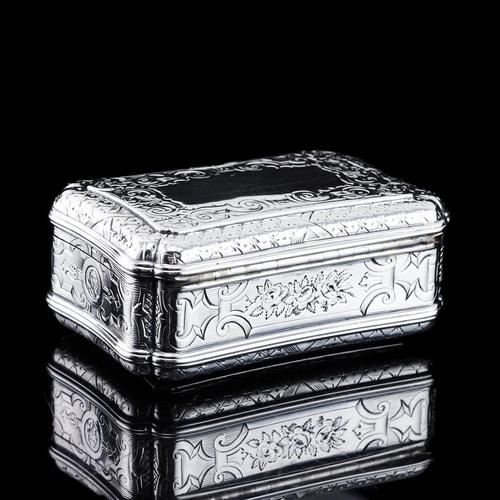 Antique Silver Table Snuff Box by Edward Smith, 1854 For Sale - Image 18 of 18