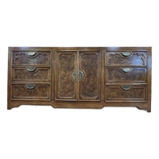 Vintage Hollywood Regency Chinoiserie Burl Walnut Credenza / Dresser With Brass Hardware — 1980s For Sale