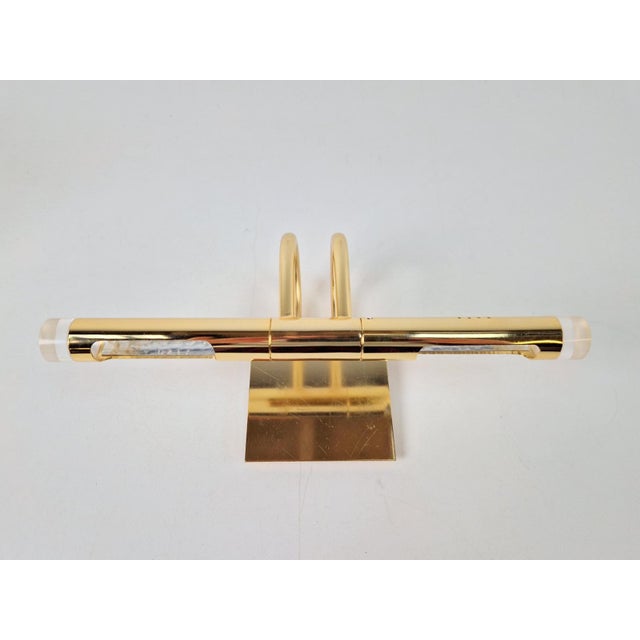 Regency Lumina brass acrylic painting lamp cabinet lamp '80 painting lighting Regency Italy The renowned Italian design...