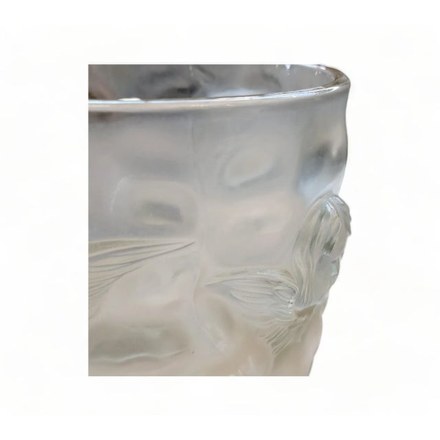 工芸品 VINTAGE LALIQUE Lalique frosted swirl footed vase. For Sale at Ruby Lane