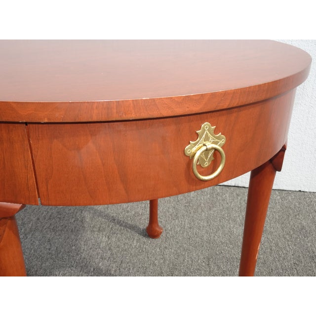 1970s Vintage Queen Anne Style Round Mahogany Side Table by Baker Furniture Co. For Sale - Image 5 of 13