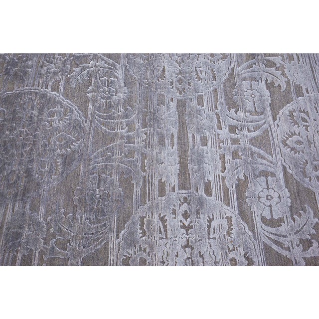 Modern Indian Custom Rug in Tonal Grays – Floral Design by Doris Leslie Blau For Sale In New York - Image 6 of 10