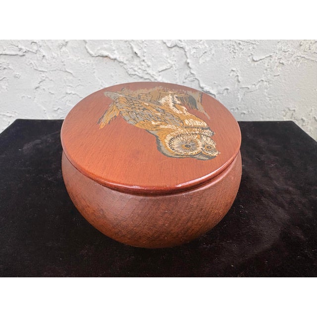Vintage Hand-Painted Owl Oval Wooden Trinket Box For Sale In Orlando - Image 6 of 8