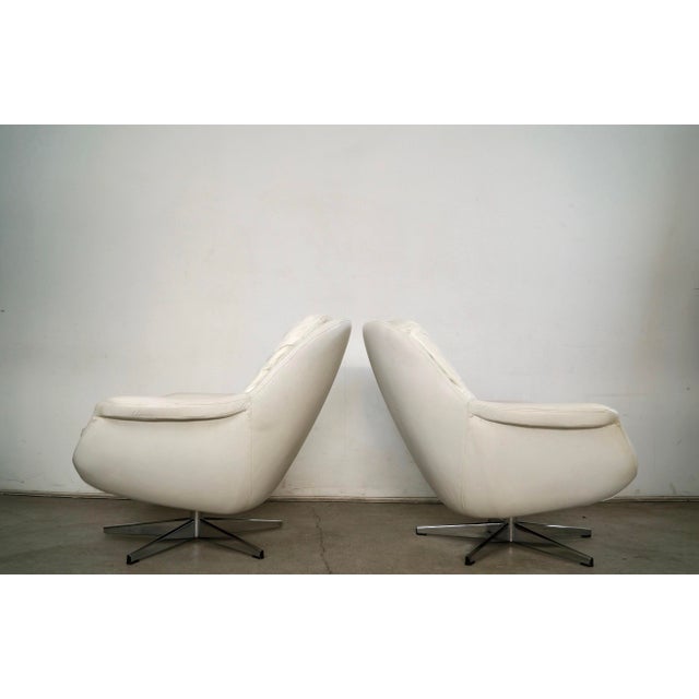 White 1960’s Mid-Century Modern Space Age Swivel Lounge Chairs by Selig - A Pair For Sale - Image 8 of 12