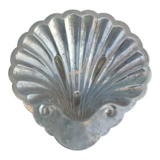 1890s S. Kirk & Sons Sterling Silver Clamshell Shape Bon Bon / Trinket Tray For Sale
