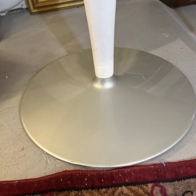 1950s Mid Century Oval Tulip Table in Marble - In the Style of Eero Saarinen & Knoll International For Sale In Miami - Image 6 of 11