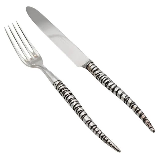 Metal Oryx Pieces in Silver Bronze or Gold Bronze by Richard Lauret, Set of 2 For Sale - Image 7 of 7