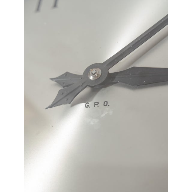 Bakelite Synchronome Wall Clock with Gold Bezel for GPO, England, 1960s For Sale - Image 4 of 14