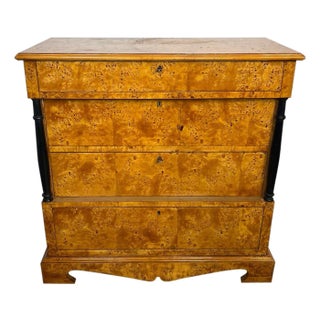 1950s Biedermeier style chest of drawers with four maple drawers. For Sale