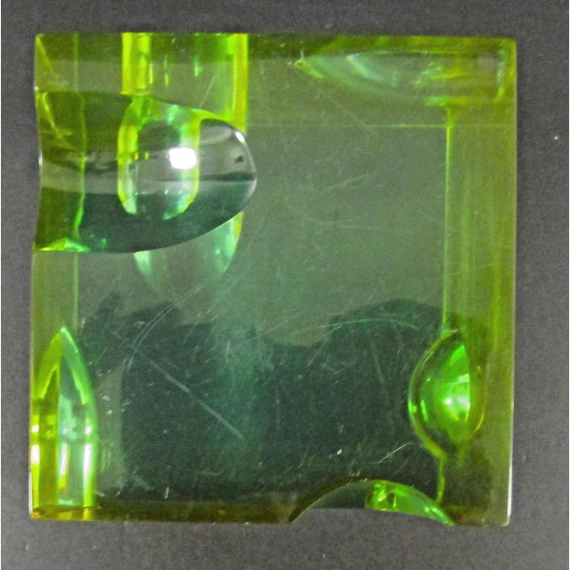 1960s Mid-Century Optical Light and Space Sculpture Green Lucite Cube Attributed to Roz Stroll For Sale - Image 10 of 12