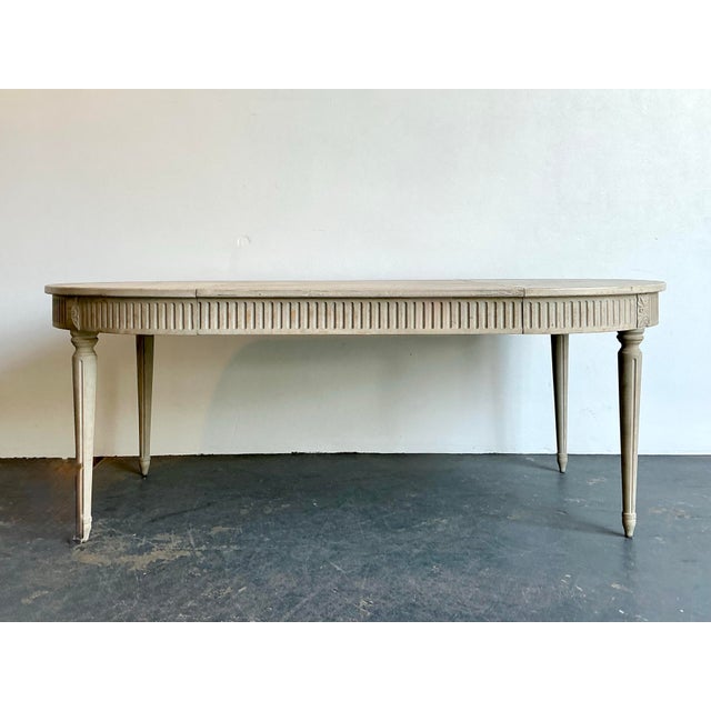 Vintage Zentique Martell Fluted Extendable Dining Table For Sale - Image 9 of 12