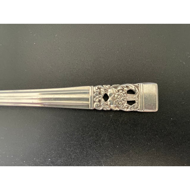 Oneida Community Plate Coronation 1936 Silverplate Bon Bon Spoon Server For Sale - Image 4 of 7