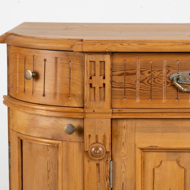 19th Century Swedish Pine Sideboard With Curved Sides For Sale - Image 6 of 18