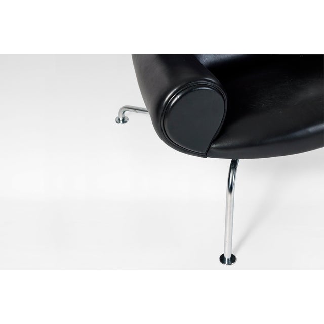 Early 21st Century EJ100 Ox Lounge Chair in Black Leather by Hans J. Wegner for Erik Jørgensen, 1980s For Sale - Image 5 of 8