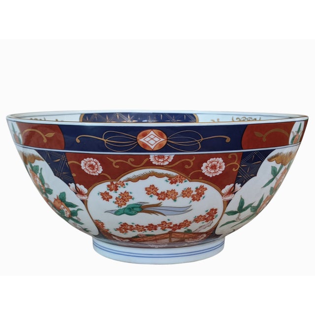 Imari Porcelain Vintage Japanese Imari Porcelain Decorative Footed Bowl For Sale - Image 4 of 10
