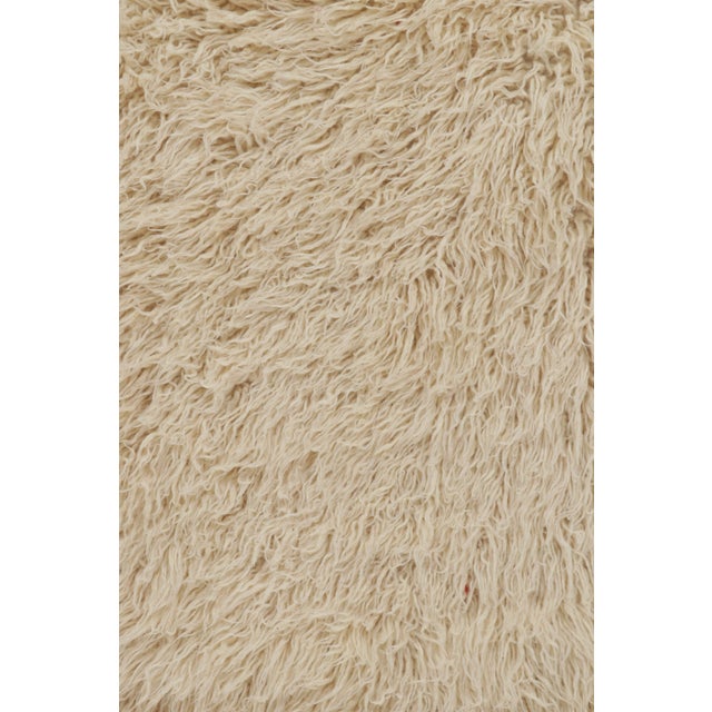 1950s Vintage Tulu Rug in Beige and Off-White Shag Pile by Rug & Kilim For Sale - Image 5 of 7